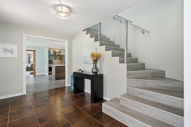 126 Pine Shadows Drive, Taylor Lake Village, TX 77586