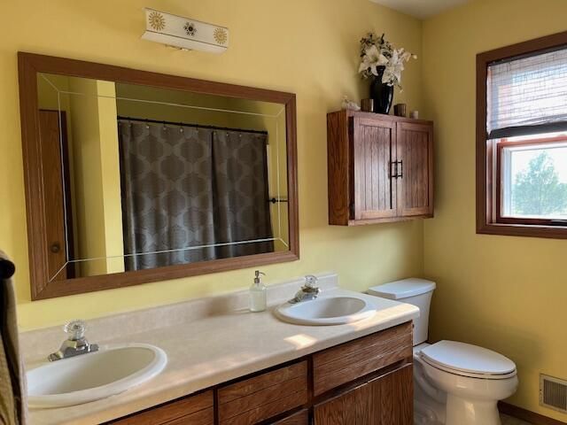 3967 Ernst DRIVE, Hartford, WI 53027