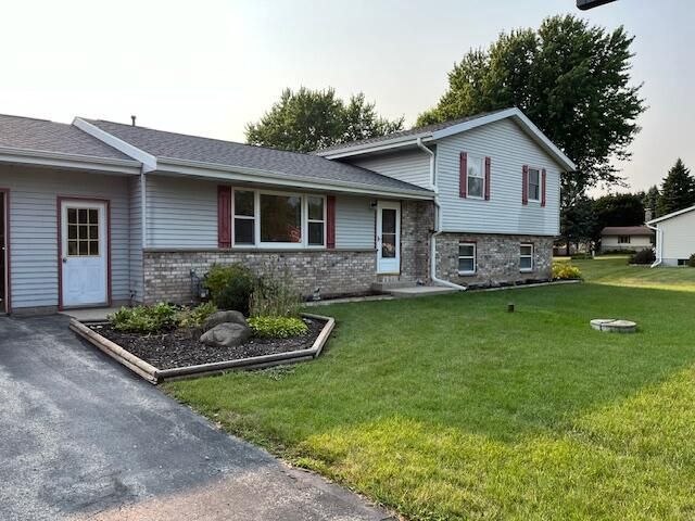 3967 Ernst DRIVE, Hartford, WI 53027
