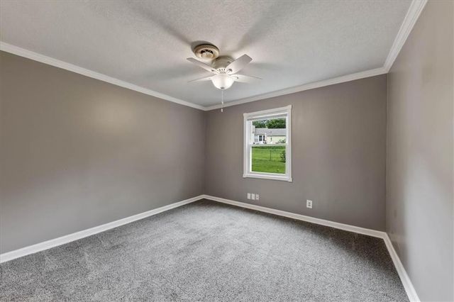 8530 W 86th Terrace, Overland Park, KS 66212