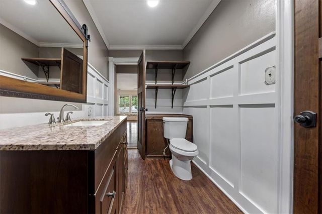 8530 W 86th Terrace, Overland Park, KS 66212