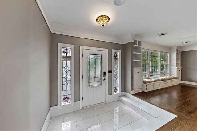 8530 W 86th Terrace, Overland Park, KS 66212