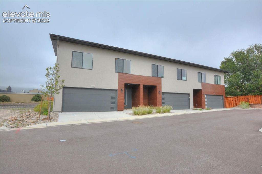 241 Front Street 101, Monument, CO 80132 — photo 2