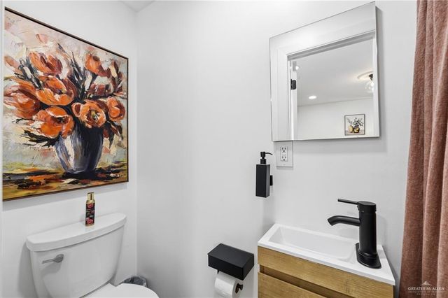 1018 Ebony Avenue, Mcallen, TX 78501