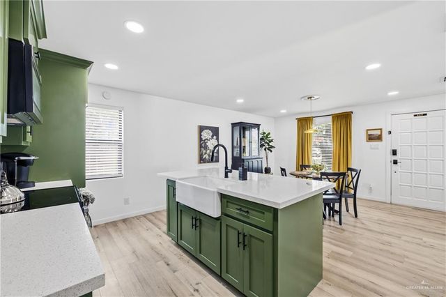 1018 Ebony Avenue, Mcallen, TX 78501