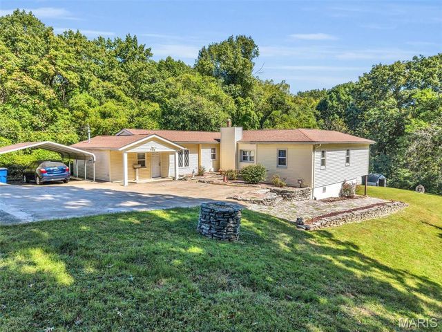 16200 Old Jamestown Road, Florissant, MO 63034
