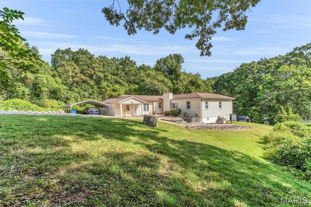 16200 Old Jamestown Road, Florissant, MO 63034