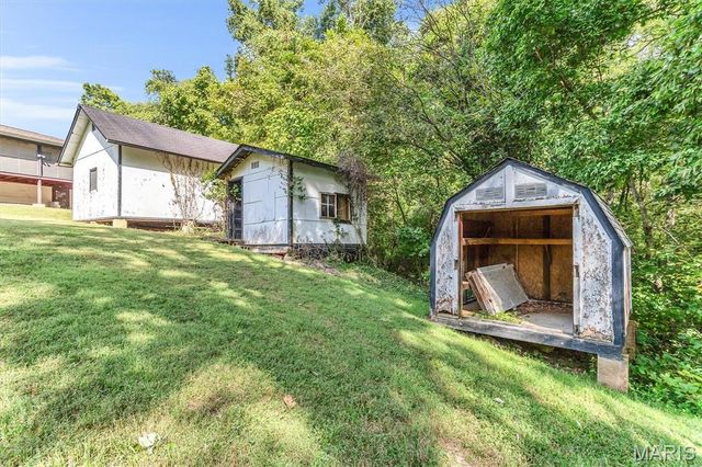 16200 Old Jamestown Road, Florissant, MO 63034