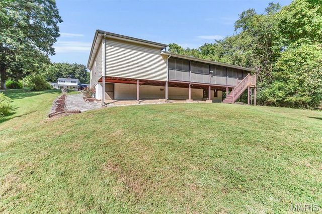 16200 Old Jamestown Road, Florissant, MO 63034
