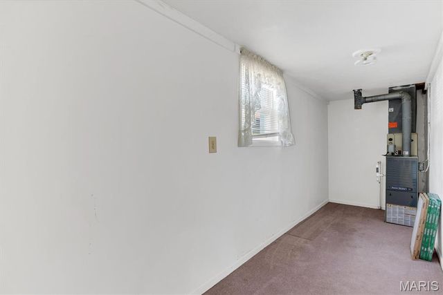 16200 Old Jamestown Road, Florissant, MO 63034