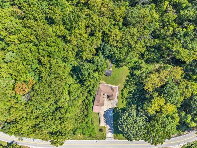 16200 Old Jamestown Road, Florissant, MO 63034