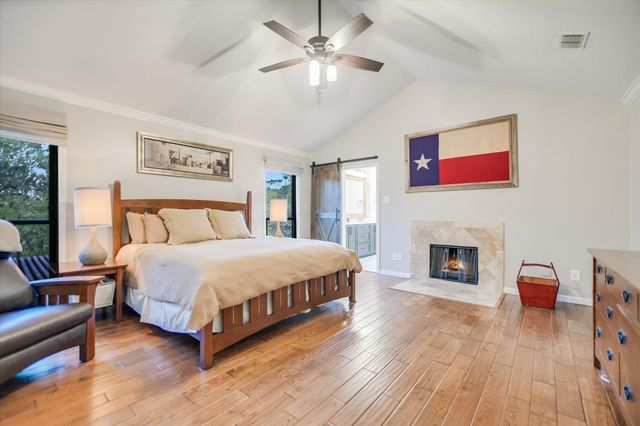 9106 Glenlake DR, Austin, TX 78730