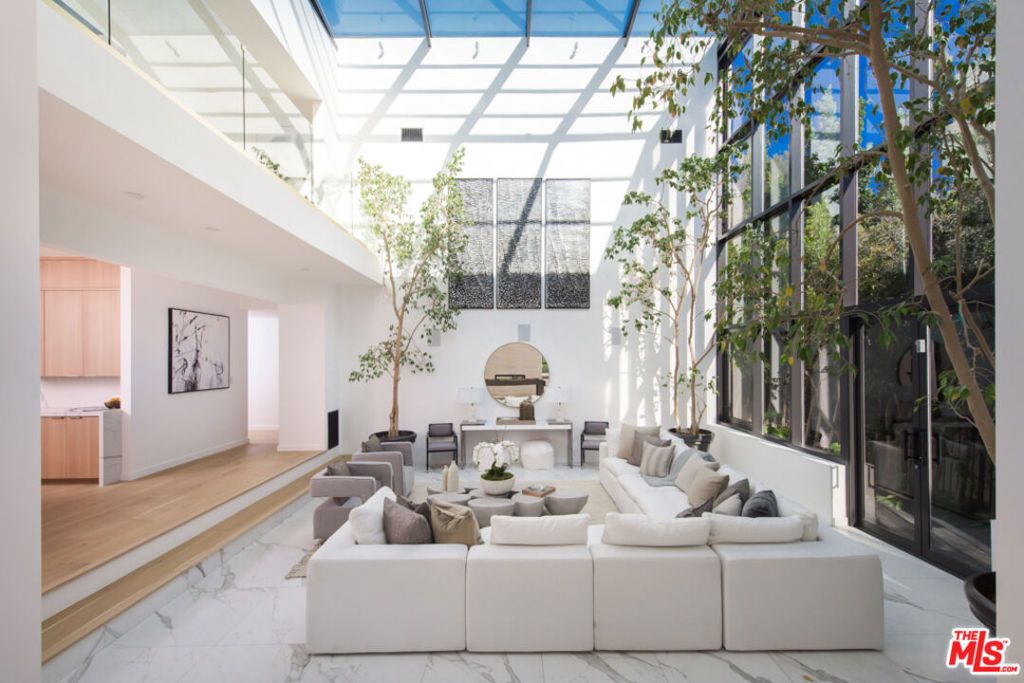 1378 N Doheny Drive, Los Angeles, CA 90069 — photo 2