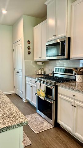 212 Amon St, Cranberry Twp, PA 16066