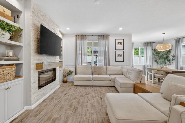 2341 SIRENA LANE, Mount Dora, FL 32757