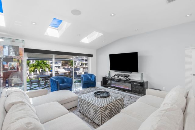 2813 NE 29th St, Fort Lauderdale, FL 33306