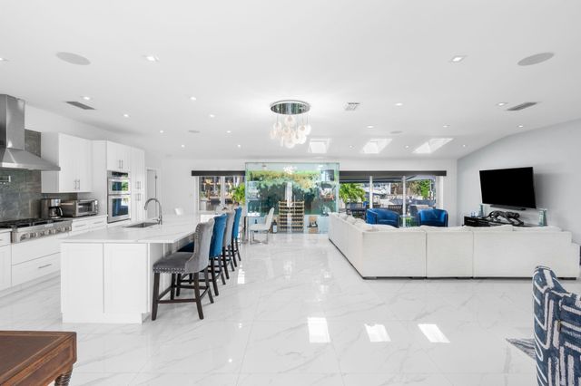 2813 NE 29th St, Fort Lauderdale, FL 33306