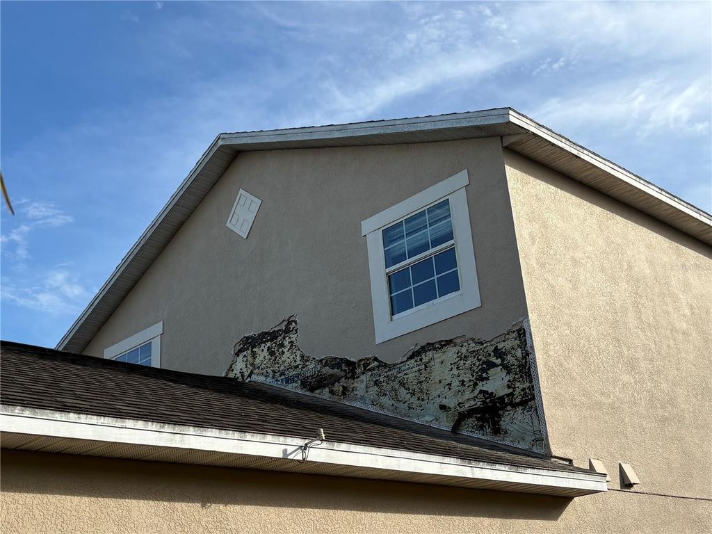 Image 3 of property listing at 2688 YOUNGFORD STREET, Orlando, FL 32824