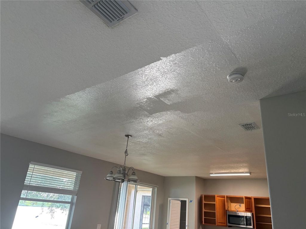 Image 5 of property listing at 2688 YOUNGFORD STREET, Orlando, FL 32824