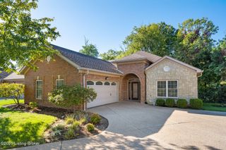 10622 Riva Rd, Louisville, KY 40223