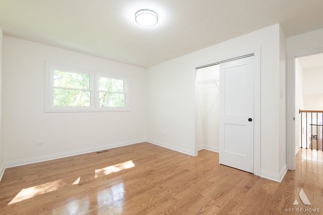 11226 S Deerpath Lane, Palos Hills, IL 60465