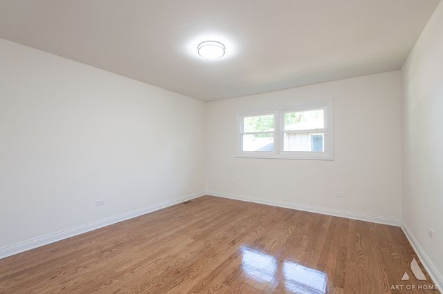 11226 S Deerpath Lane, Palos Hills, IL 60465