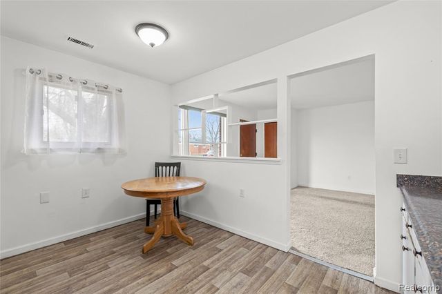 6226 Highview Street, Dearborn Heights, MI 48127