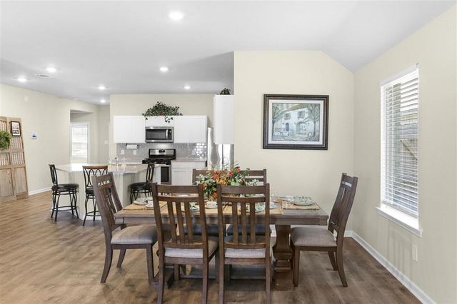 2219 S Savannah Lakes Drive, Lake Charles, LA 70607