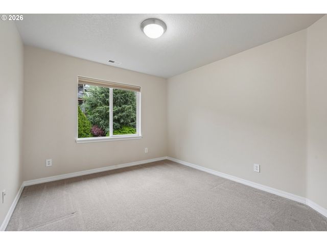 1034 Nw HOQUIAM Ct, Camas, WA 98607