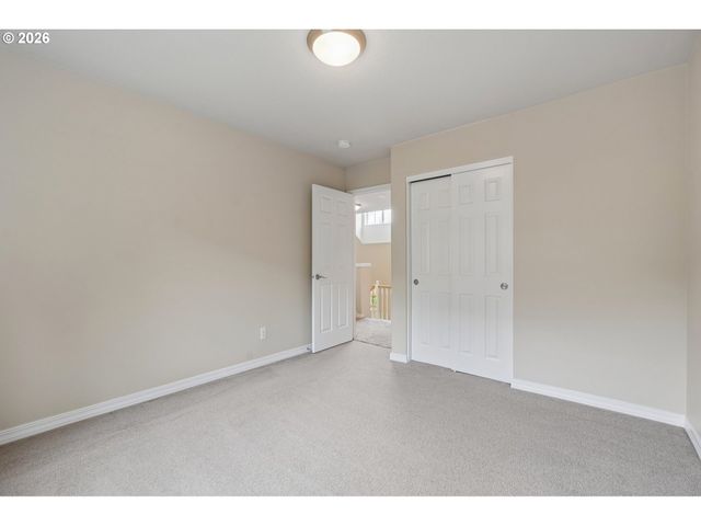 1034 Nw HOQUIAM Ct, Camas, WA 98607