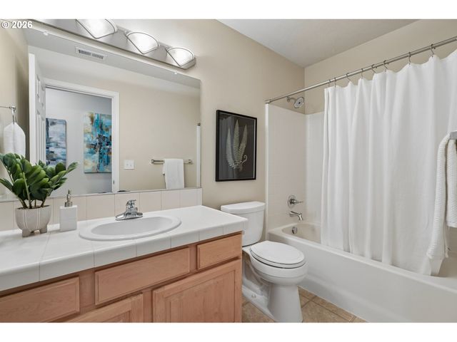 1034 Nw HOQUIAM Ct, Camas, WA 98607