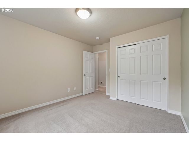 1034 Nw HOQUIAM Ct, Camas, WA 98607