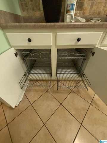 8564 DOVER DRIVE, Leeds, AL 35094