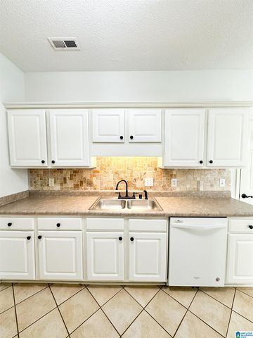 8564 DOVER DRIVE, Leeds, AL 35094