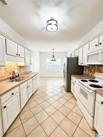 8564 DOVER DRIVE, Leeds, AL 35094