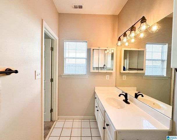 8564 DOVER DRIVE, Leeds, AL 35094