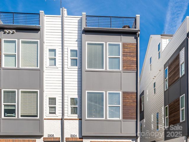 5104 York Park Lane, Charlotte, NC 28217