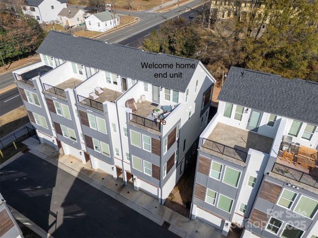 5104 York Park Lane, Charlotte, NC 28217