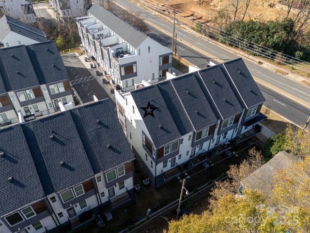 5104 York Park Lane, Charlotte, NC 28217