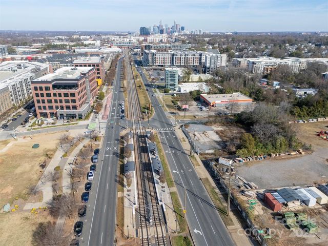 5104 York Park Lane, Charlotte, NC 28217