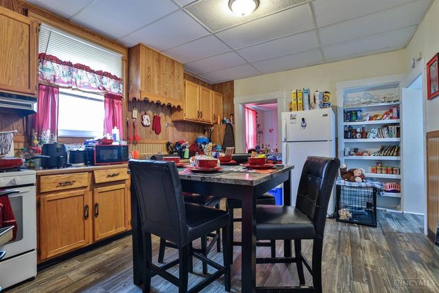 5914 Elmwood Avenue, Elmwood Place, OH 45216