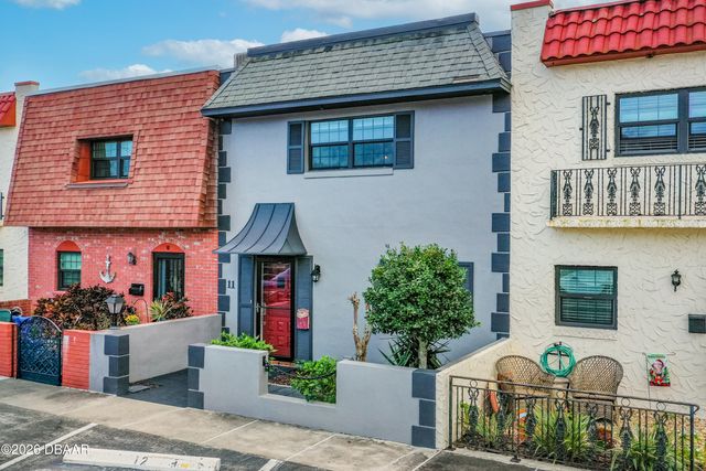 625 N Halifax Ave Apt 11, Daytona Beach, FL 32118