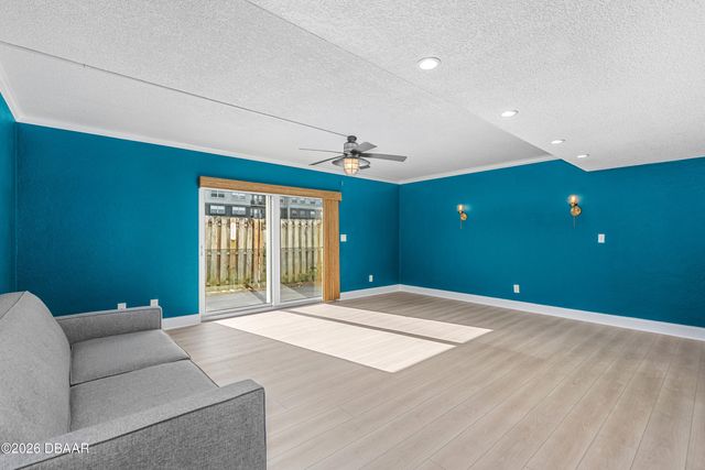 625 N Halifax Ave Apt 11, Daytona Beach, FL 32118