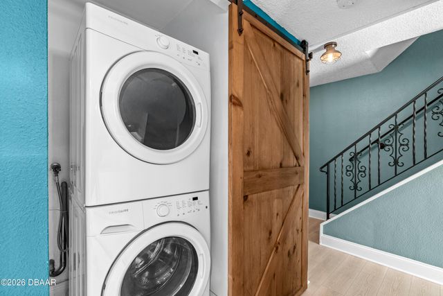 625 N Halifax Ave Apt 11, Daytona Beach, FL 32118