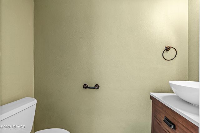 625 N Halifax Ave Apt 11, Daytona Beach, FL 32118