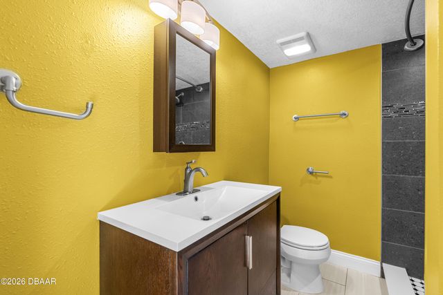 625 N Halifax Ave Apt 11, Daytona Beach, FL 32118