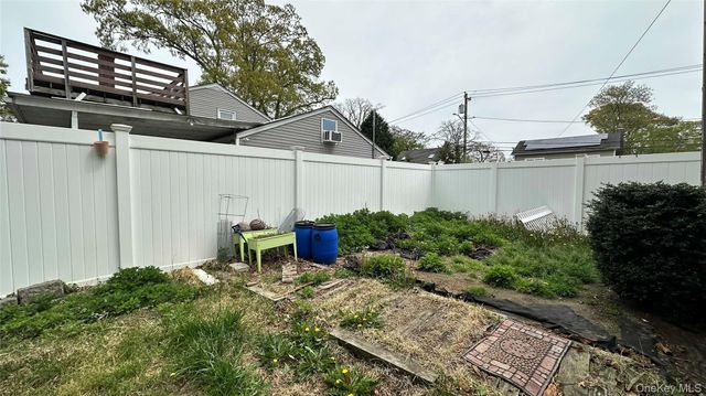42 Kenwood Avenue, Massapequa, NY 11758