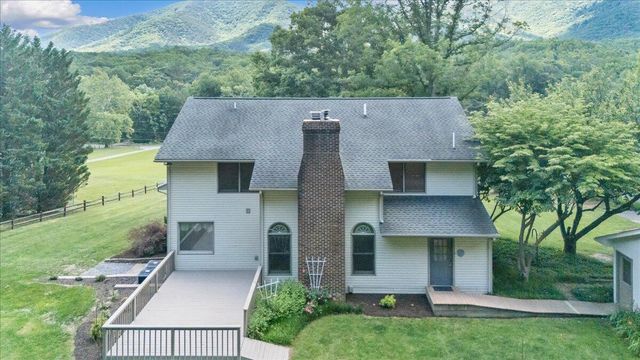 5145 Bradshaw RD, Salem, VA 24153