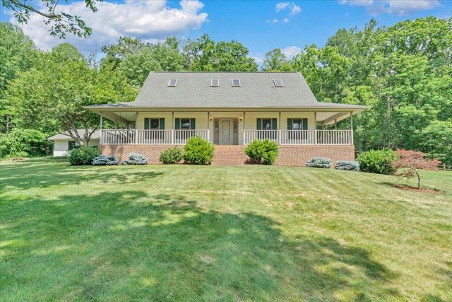 5145 Bradshaw RD, Salem, VA 24153