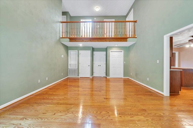 5145 Bradshaw RD, Salem, VA 24153